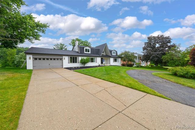 69416 Brookhill Drive, Romeo, MI 48065