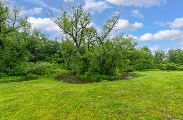 69416 Brookhill Drive, Romeo, MI 48065