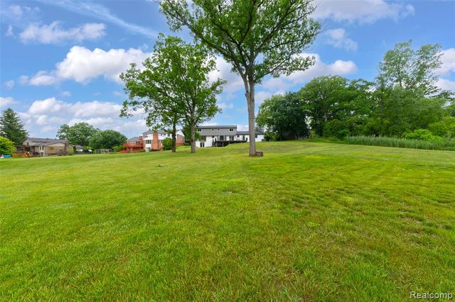 69416 Brookhill Drive, Romeo, MI 48065