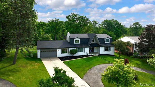 69416 Brookhill Drive, Romeo, MI 48065