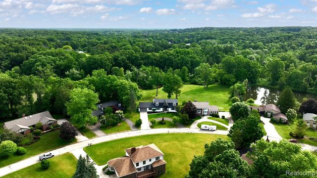69416 Brookhill Drive, Romeo, MI 48065