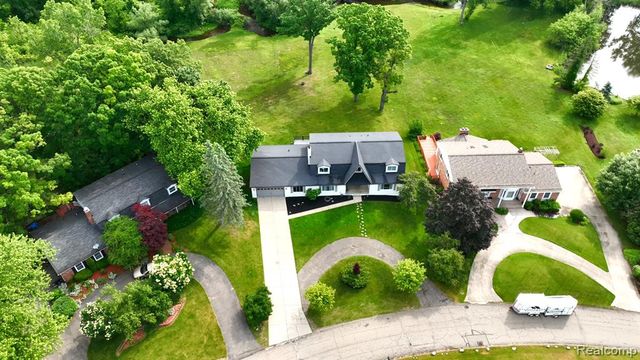69416 Brookhill Drive, Romeo, MI 48065