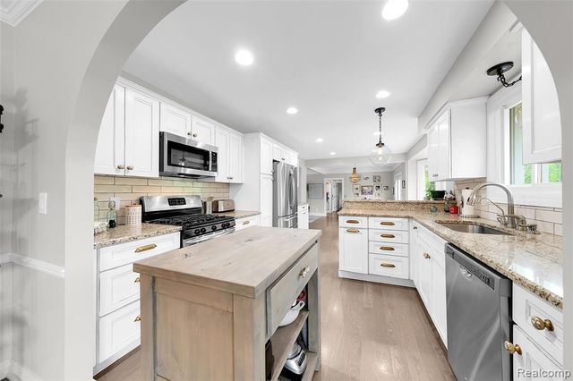 69416 Brookhill Drive, Romeo, MI 48065