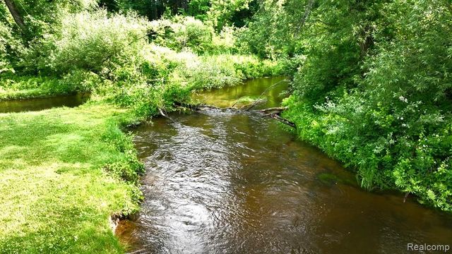 69416 Brookhill Drive, Romeo, MI 48065