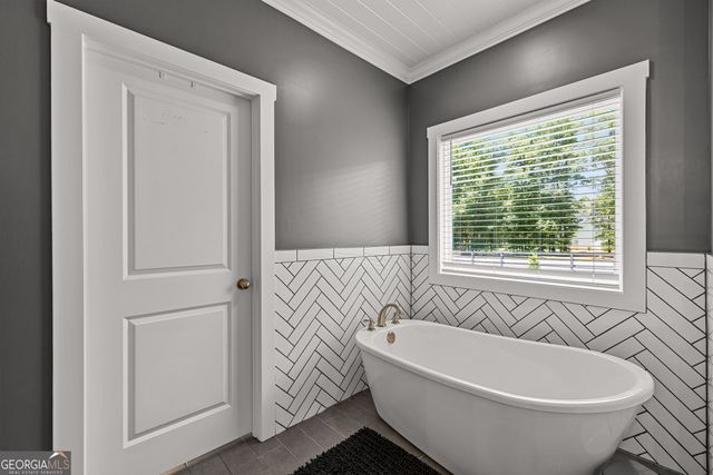 878 McIntosh Trail, Sharpsburg, GA 30277