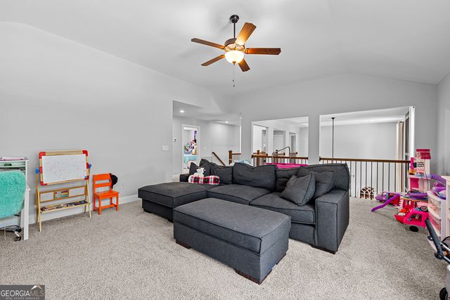 878 McIntosh Trail, Sharpsburg, GA 30277