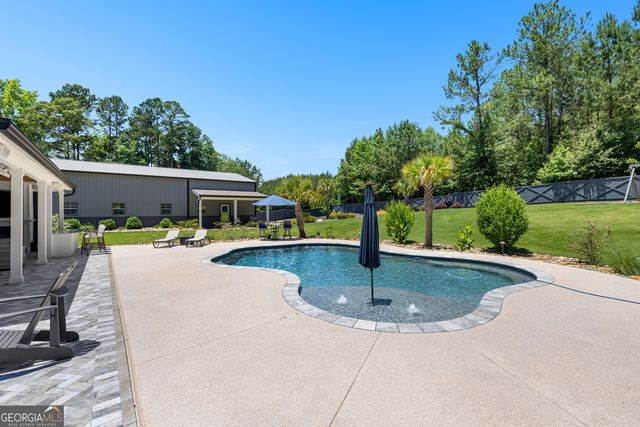 878 McIntosh Trail, Sharpsburg, GA 30277