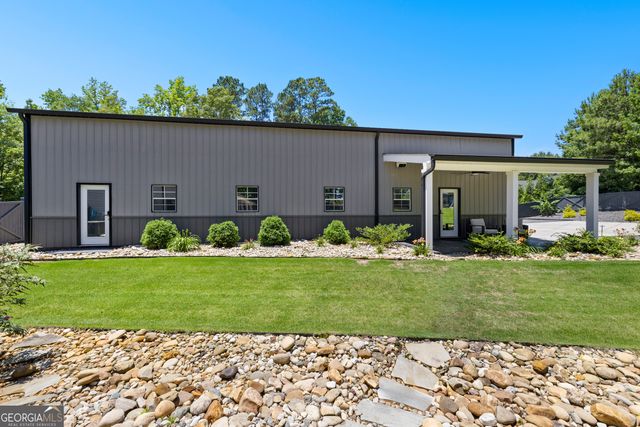 878 McIntosh Trail, Sharpsburg, GA 30277