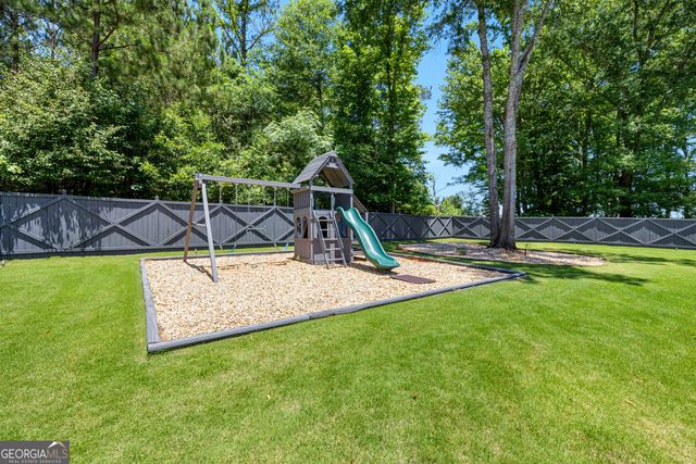 878 McIntosh Trail, Sharpsburg, GA 30277