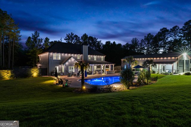 878 McIntosh Trail, Sharpsburg, GA 30277