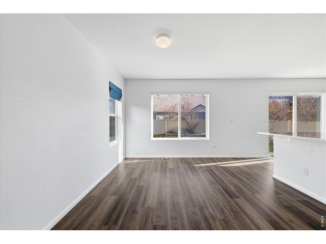 3901 Heatherwood Cir, Johnstown, CO 80534