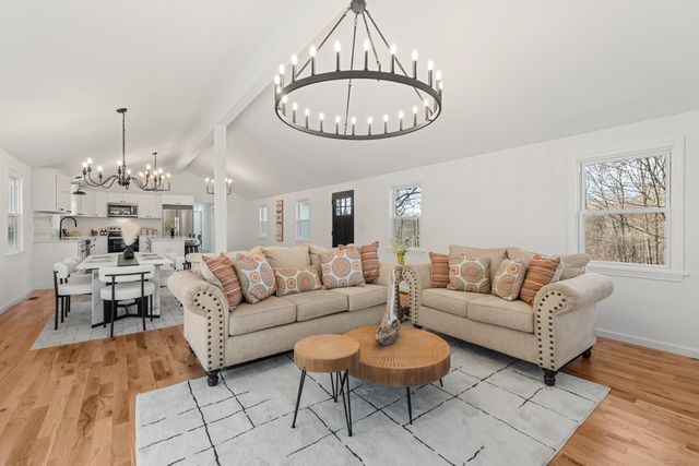 720 Beaumont Highway, Lebanon, CT 06249