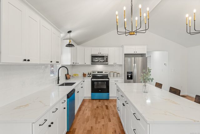 720 Beaumont Highway, Lebanon, CT 06249