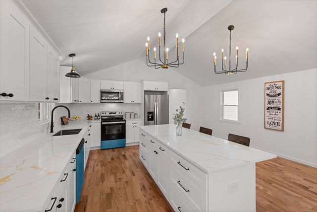 720 Beaumont Highway, Lebanon, CT 06249