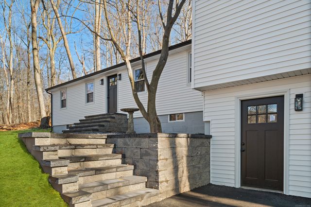 720 Beaumont Highway, Lebanon, CT 06249