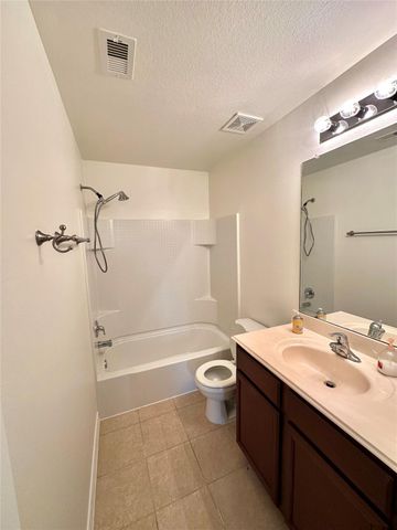 11203 Hall Ridge Court, Houston, TX 77075