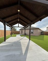 11203 Hall Ridge Court, Houston, TX 77075