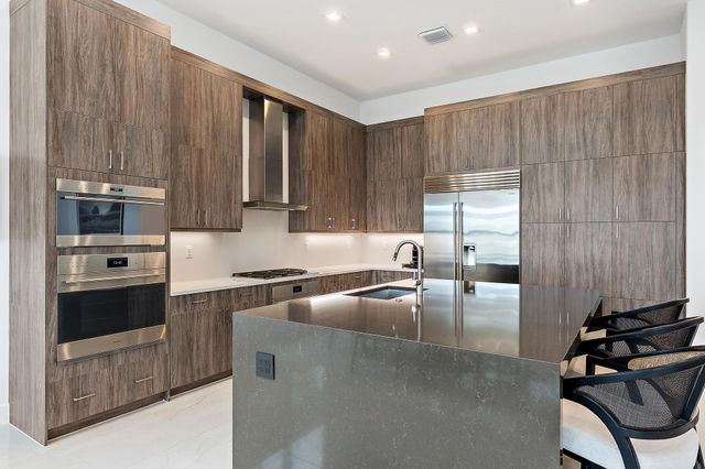 9933 Migration Point, Palm Beach Gardens, FL 33412