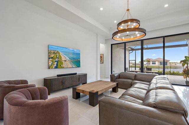 9933 Migration Point, Palm Beach Gardens, FL 33412