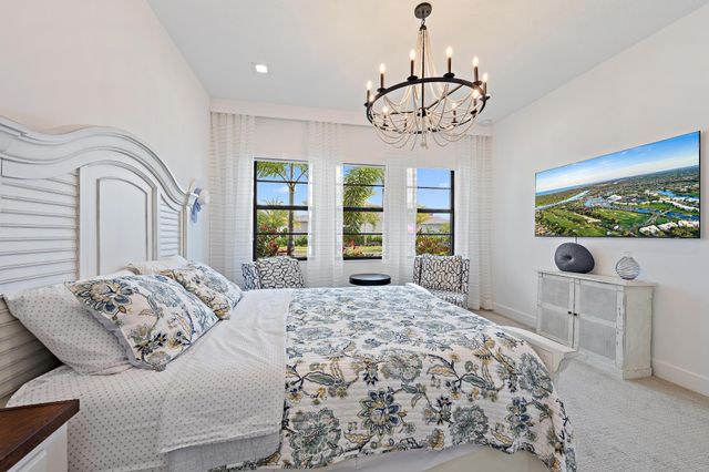 9933 Migration Point, Palm Beach Gardens, FL 33412