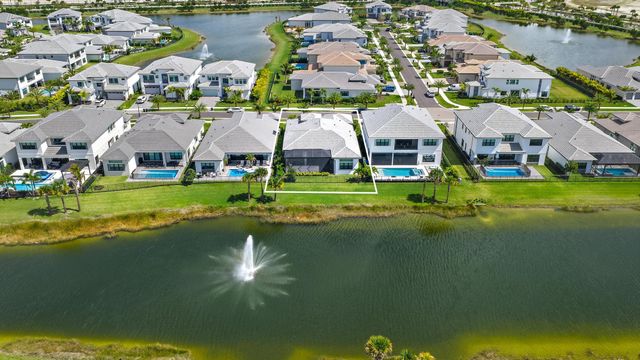 9933 Migration Point, Palm Beach Gardens, FL 33412