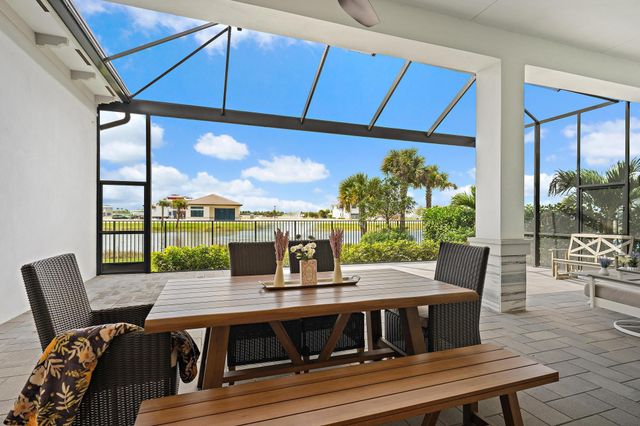 9933 Migration Point, Palm Beach Gardens, FL 33412