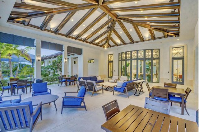 9933 Migration Point, Palm Beach Gardens, FL 33412