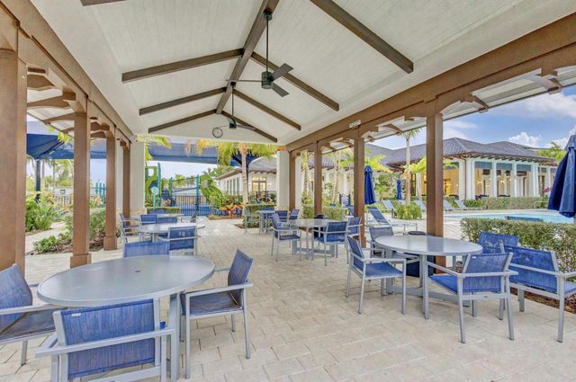 9933 Migration Point, Palm Beach Gardens, FL 33412