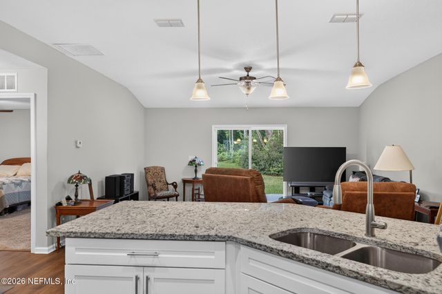 1634 EAST Road, Jacksonville, FL 32216
