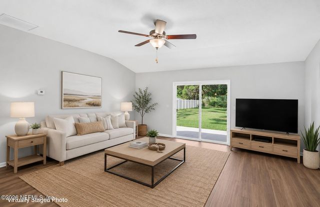 1634 EAST Road, Jacksonville, FL 32216