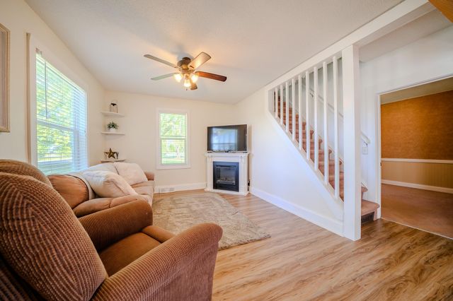 5976 County Road 141, Saint Augusta, MN 56301