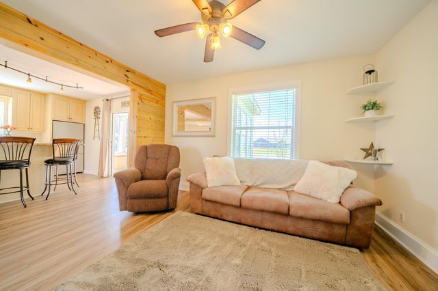 5976 County Road 141, Saint Augusta, MN 56301