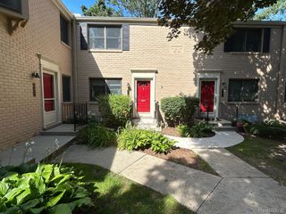 719 N ETON Street, Birmingham, MI 48009