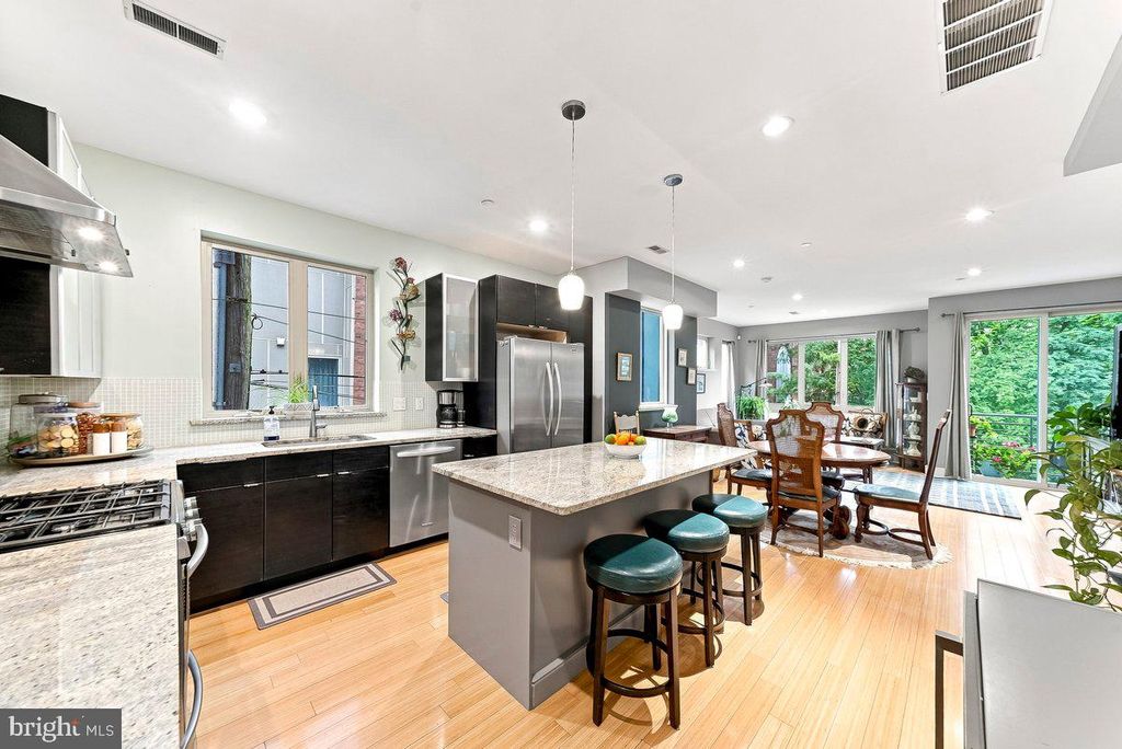 1217-19 MOUNT VERNON ST #3, PHILADELPHIA, PA 19123 — exterior