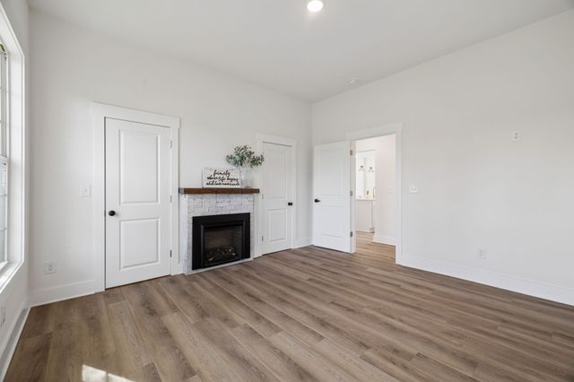 313 Portland Blvd, Portland, TN 37148