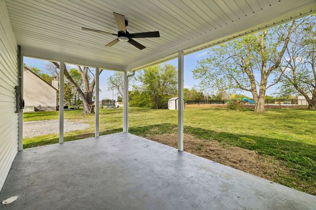 313 Portland Blvd, Portland, TN 37148