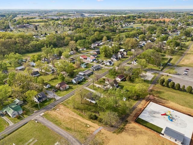 313 Portland Blvd, Portland, TN 37148