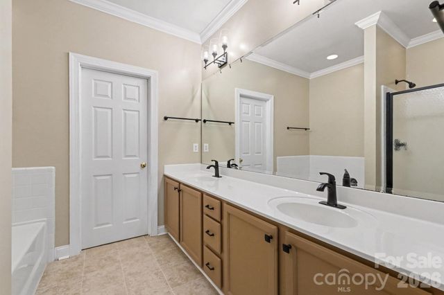 4003 Country Oaks Drive, Waxhaw, NC 28173