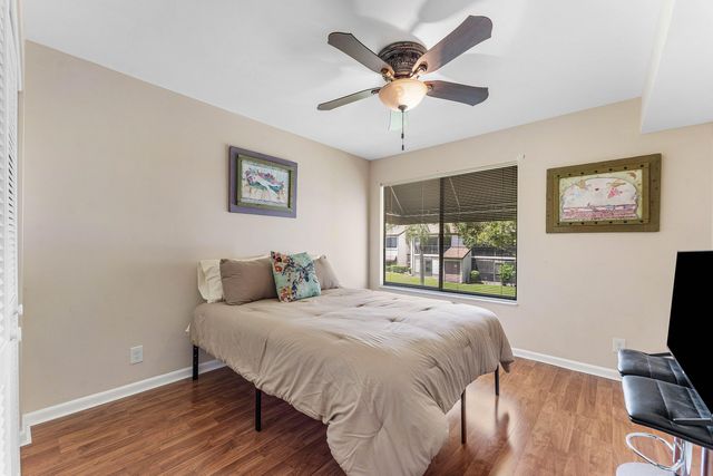 5040 Rose Hill Drive 206, Boynton Beach, FL 33437
