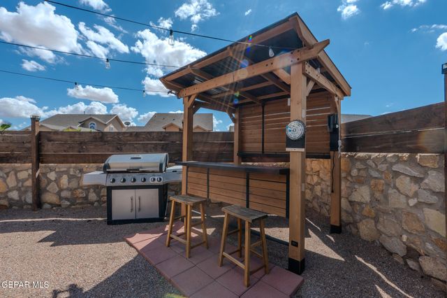 10031 PALOMA Drive, El Paso, TX 79924