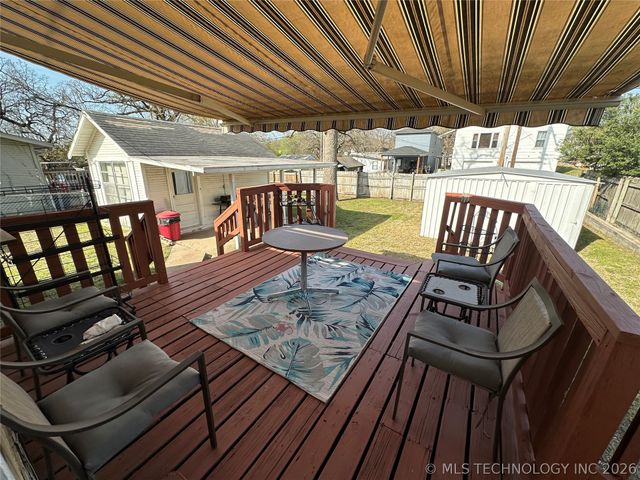 712 N Wilson Avenue, Sand Springs, OK 74063