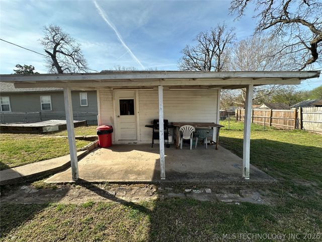 712 N Wilson Avenue, Sand Springs, OK 74063