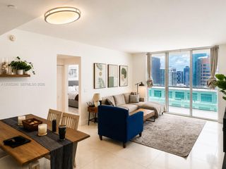 950 Brickell Bay Dr 3904, Miami, FL 33131