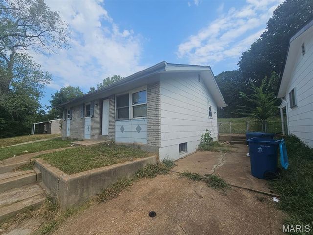 6140 Emerald Avenue, St Louis, MO 63135