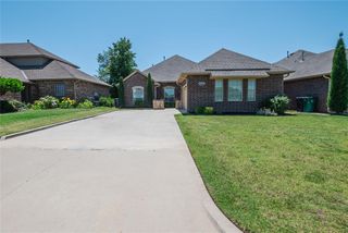 12037 Ashford Drive, Yukon, OK 73099