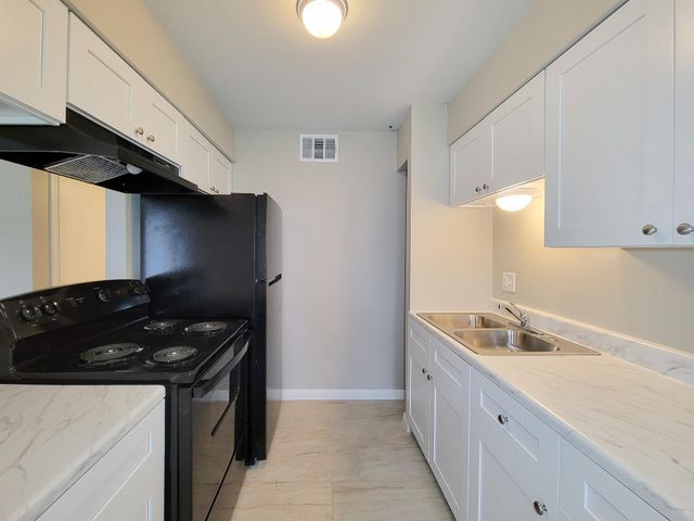 3206 Lobit Drive 6, Dickinson, TX 77539