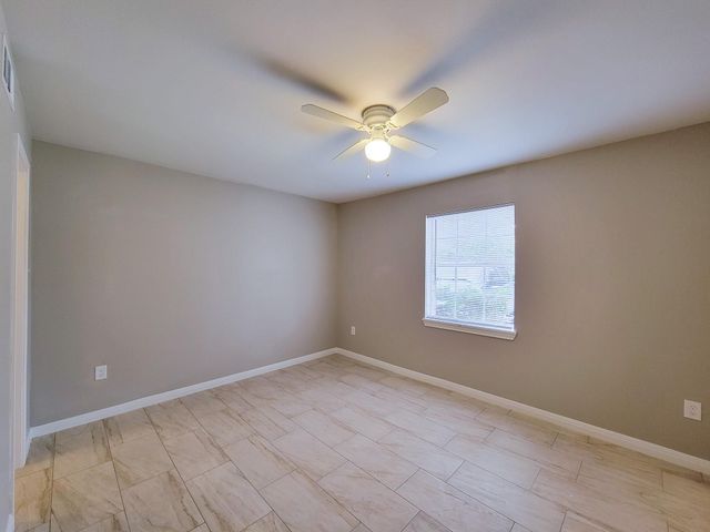 3206 Lobit Drive 6, Dickinson, TX 77539