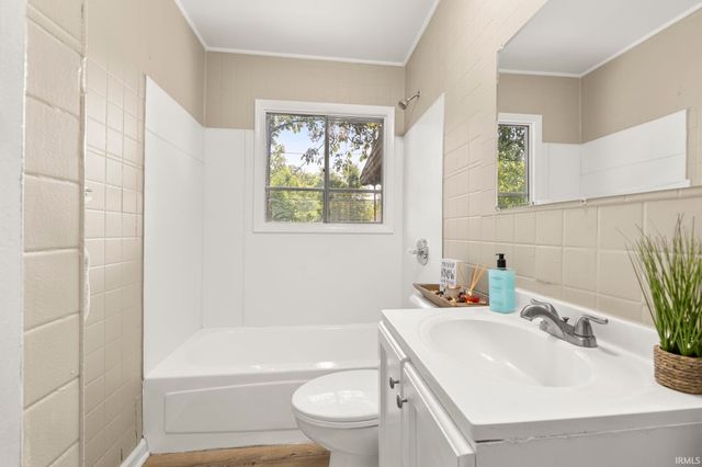 6031 S Calhoun Street, Fort Wayne, IN 46807