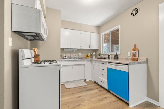 6031 S Calhoun Street, Fort Wayne, IN 46807