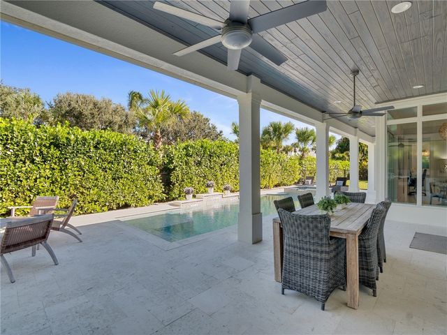 1025 Andarella Way, Vero Beach, FL 32963